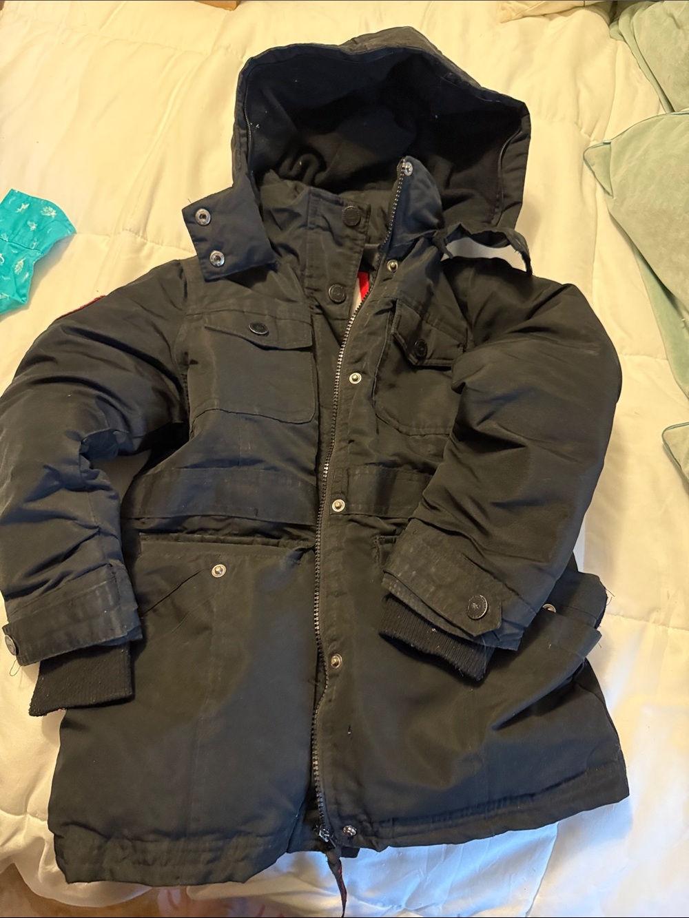 Kids Black Hooded Winter Coat small Canada weather gear